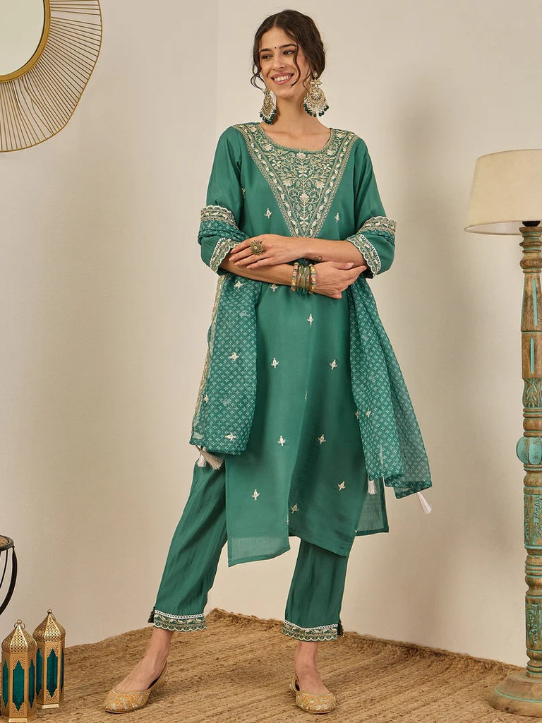 Women's Blue Silk Blend Embroidered Kurta Set