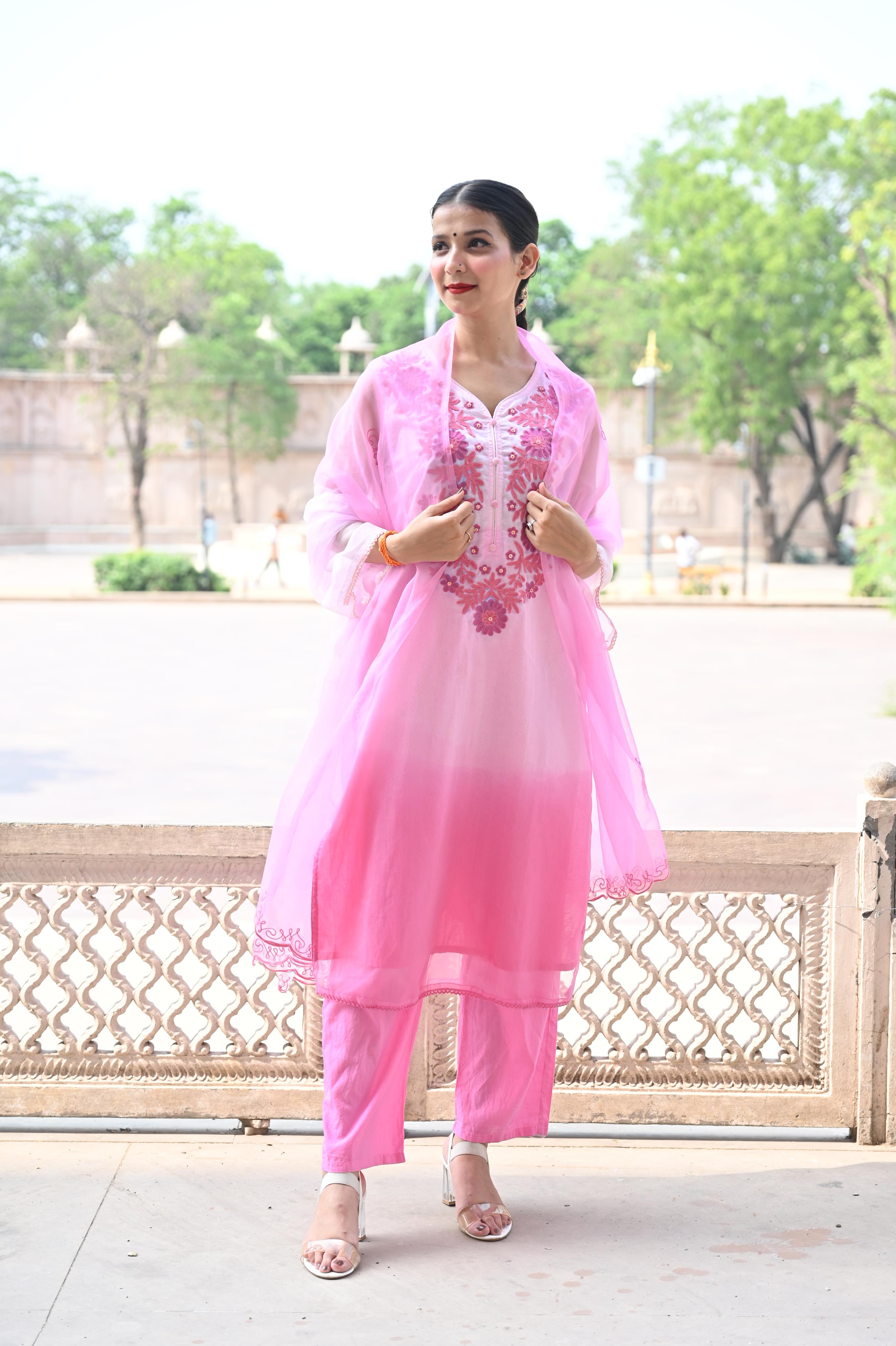 Color_Pink