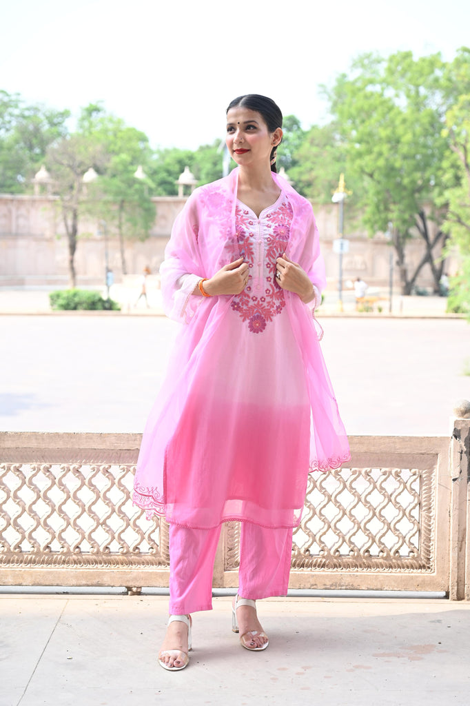 Color_Pink