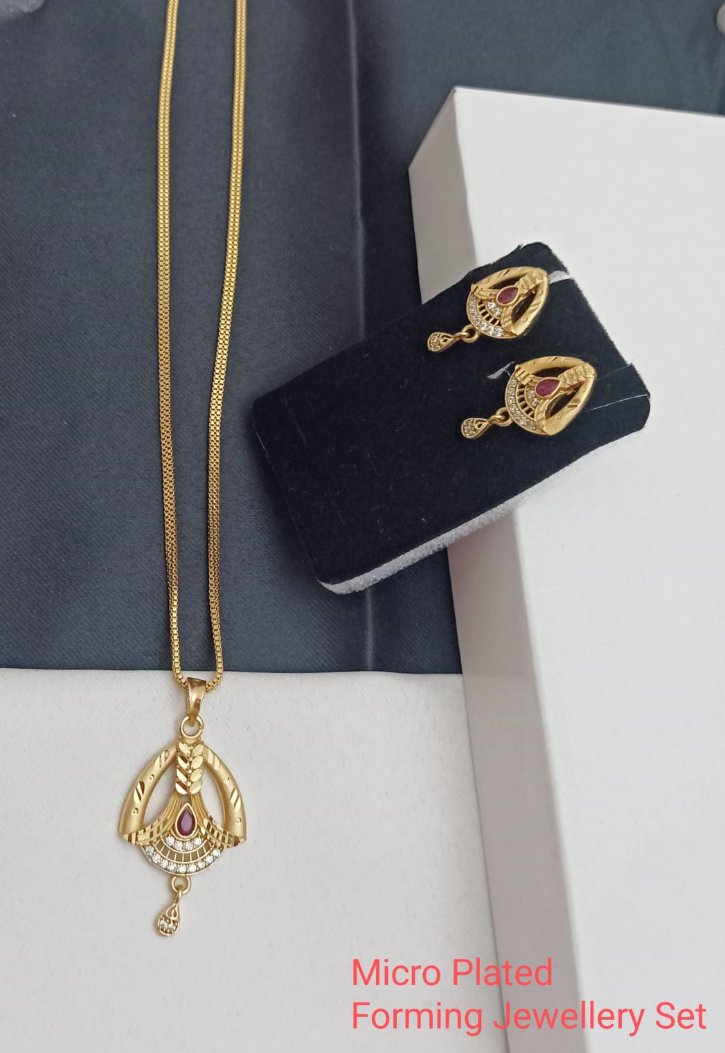 Color_Gold