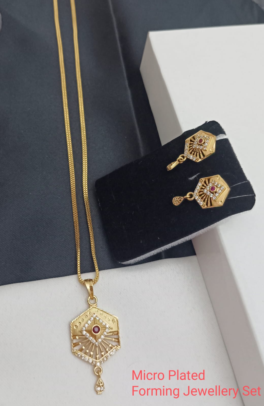 Color_Gold