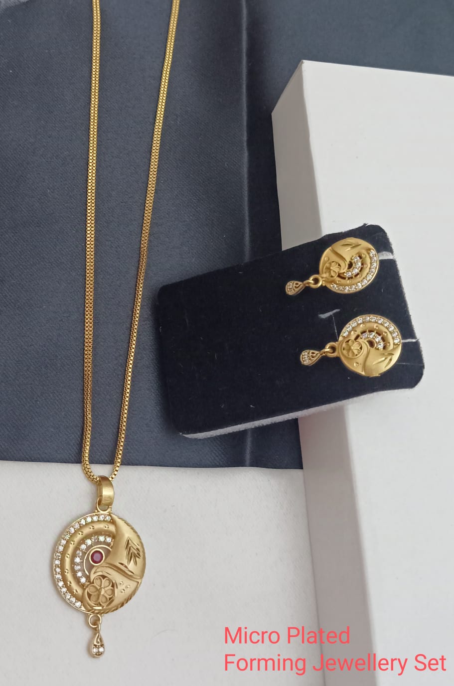 Color_Gold