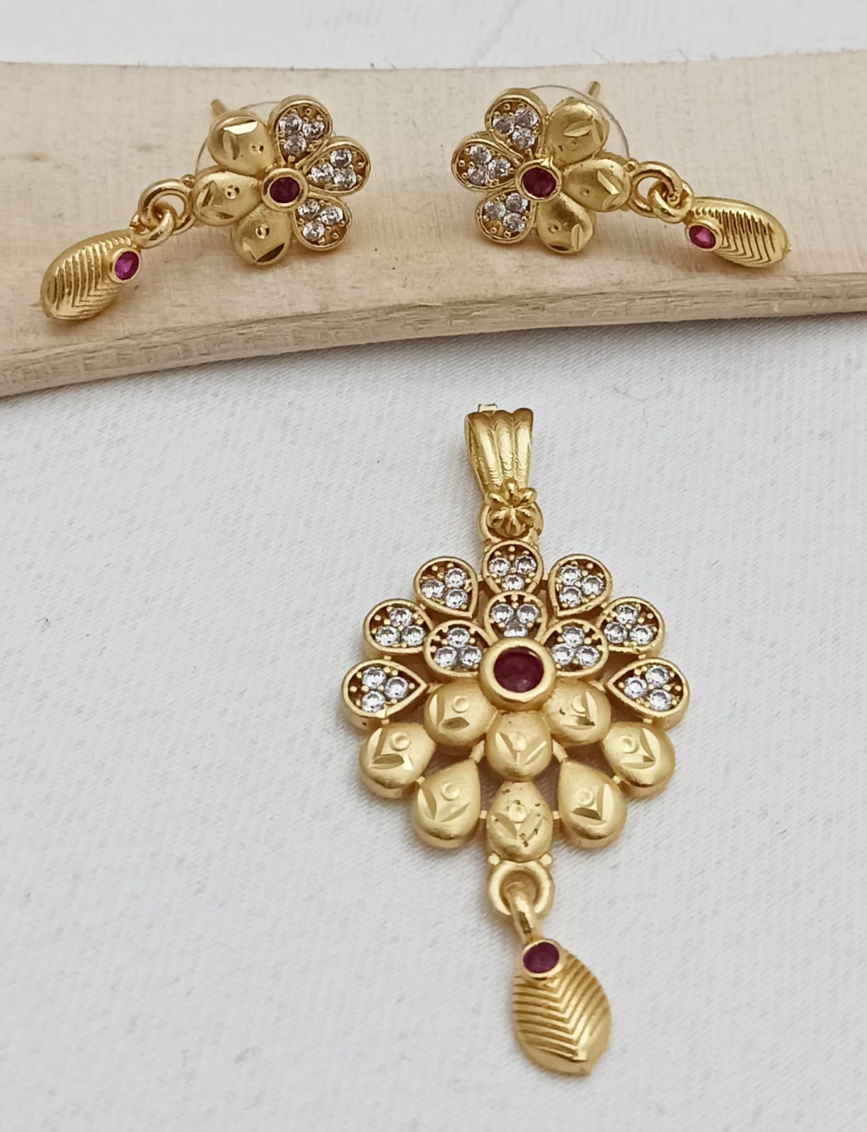 Color_Gold