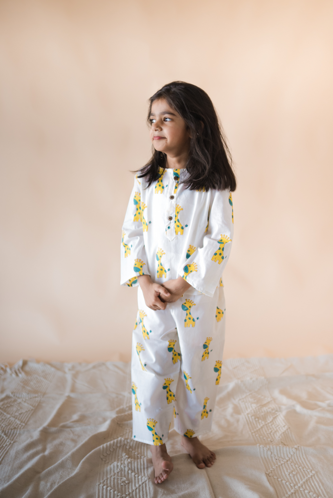 Unisex Night Suit - Giraffe