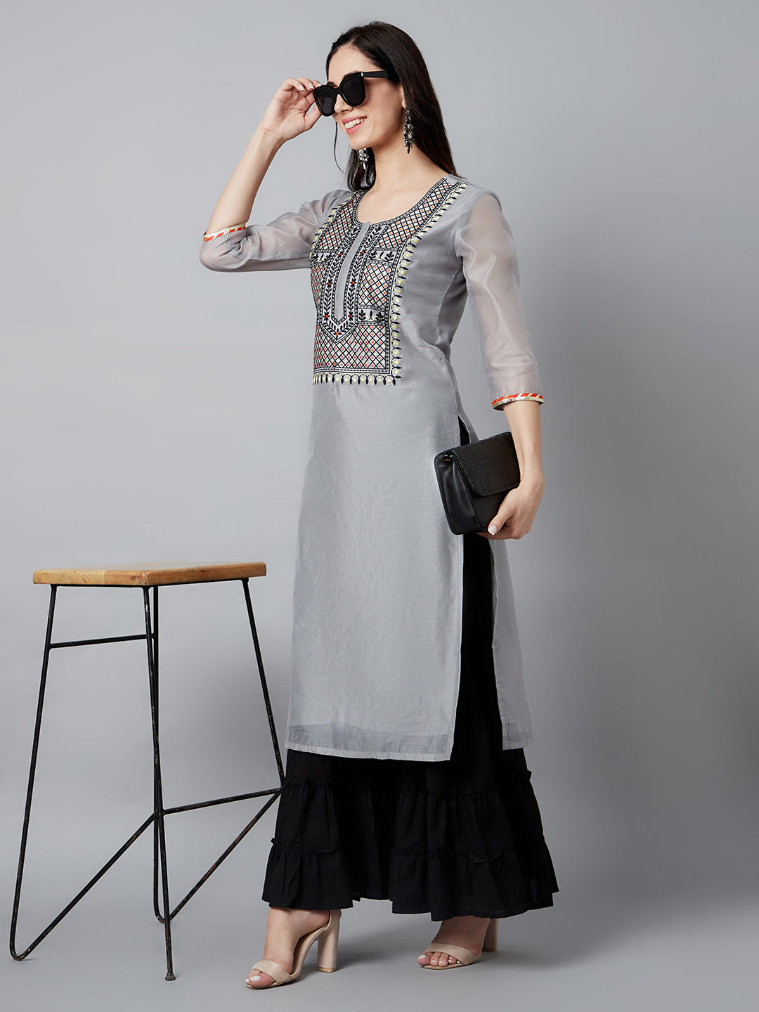 Women's Grey Embroidered Kurta