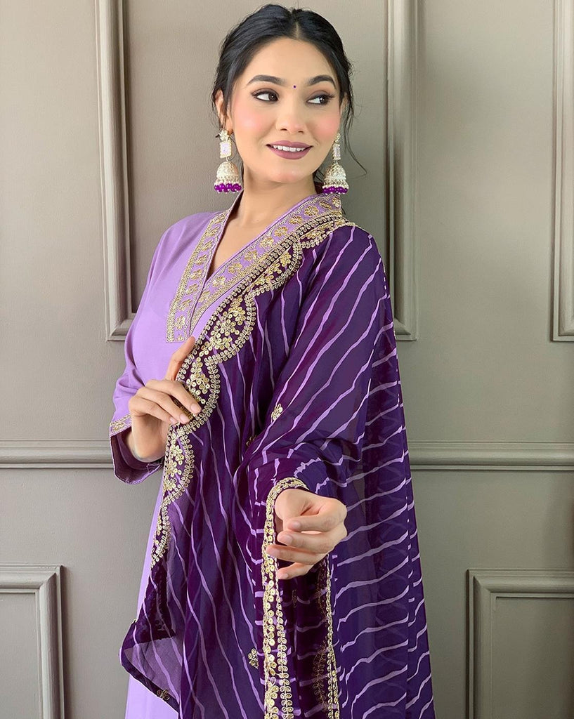 Women's Lavender Cotton Blend Print With Embroidery Lace Kurta Set