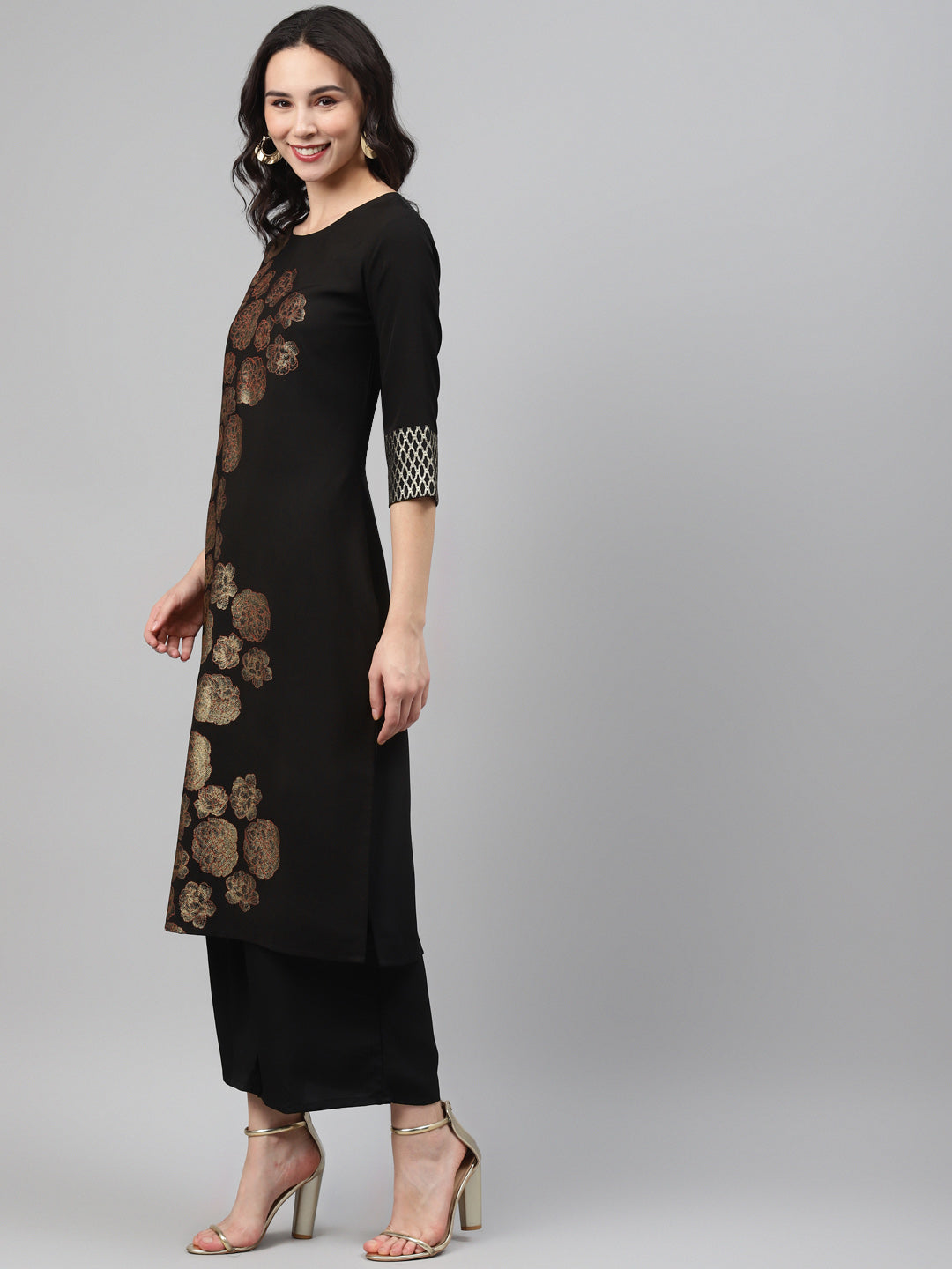 Women's Black Color Foil Print Straight On