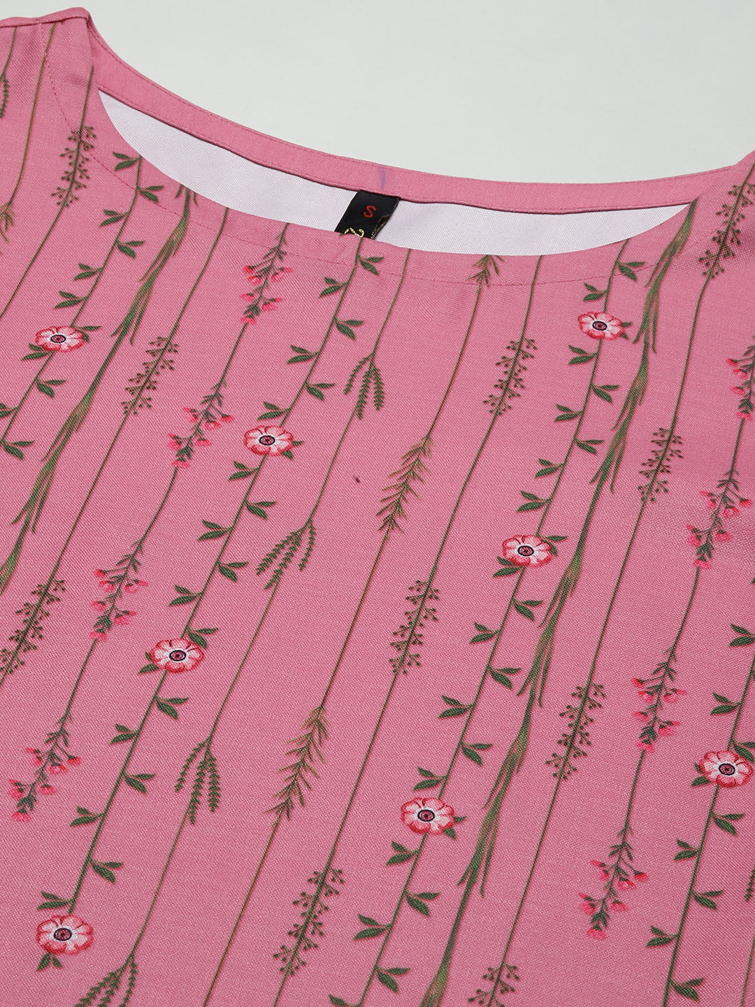 Women Pink Rayon Kurta