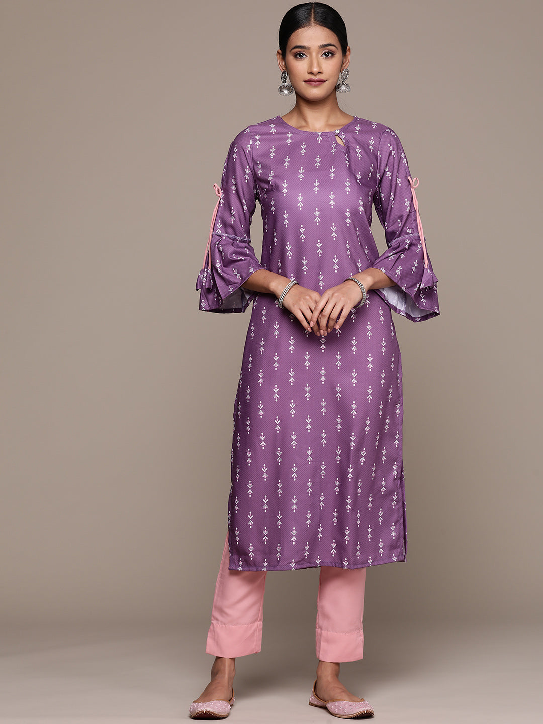 Women's Lavender Rayon Straight Kurta And Pant Set - Ziyaa