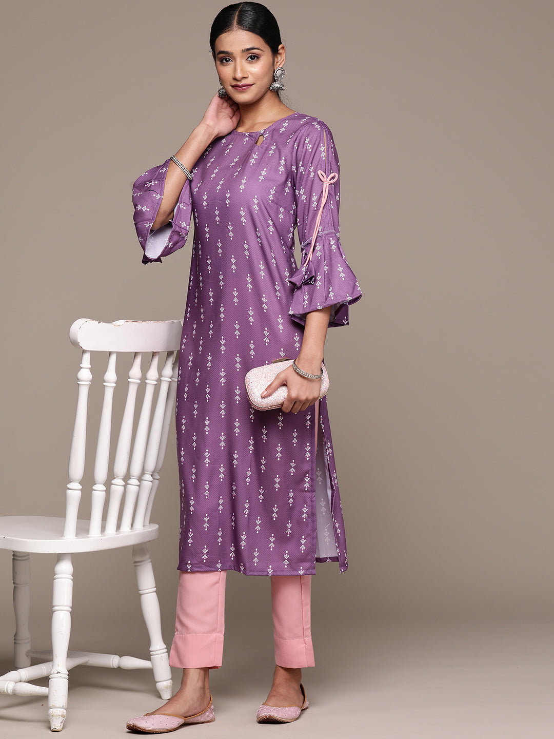 Women's Lavender Rayon Straight Kurta And Pant Set - Ziyaa