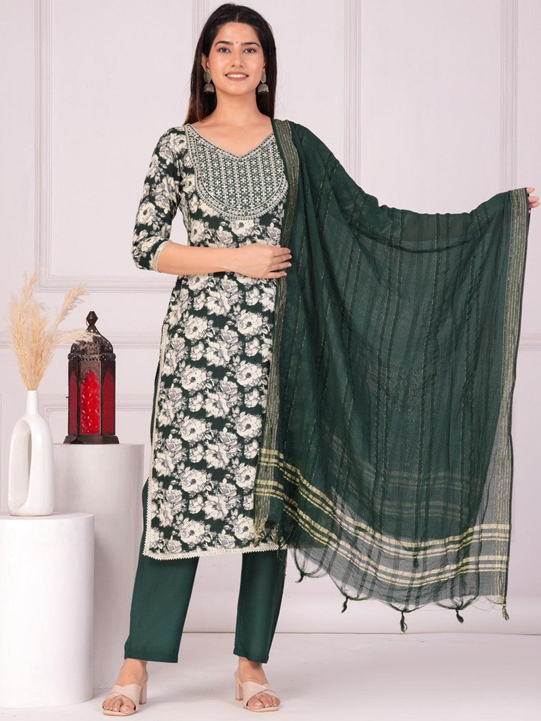 Women's Floral Printed Regular Straight Kurta & Palazzos With Dupatta - Taantav