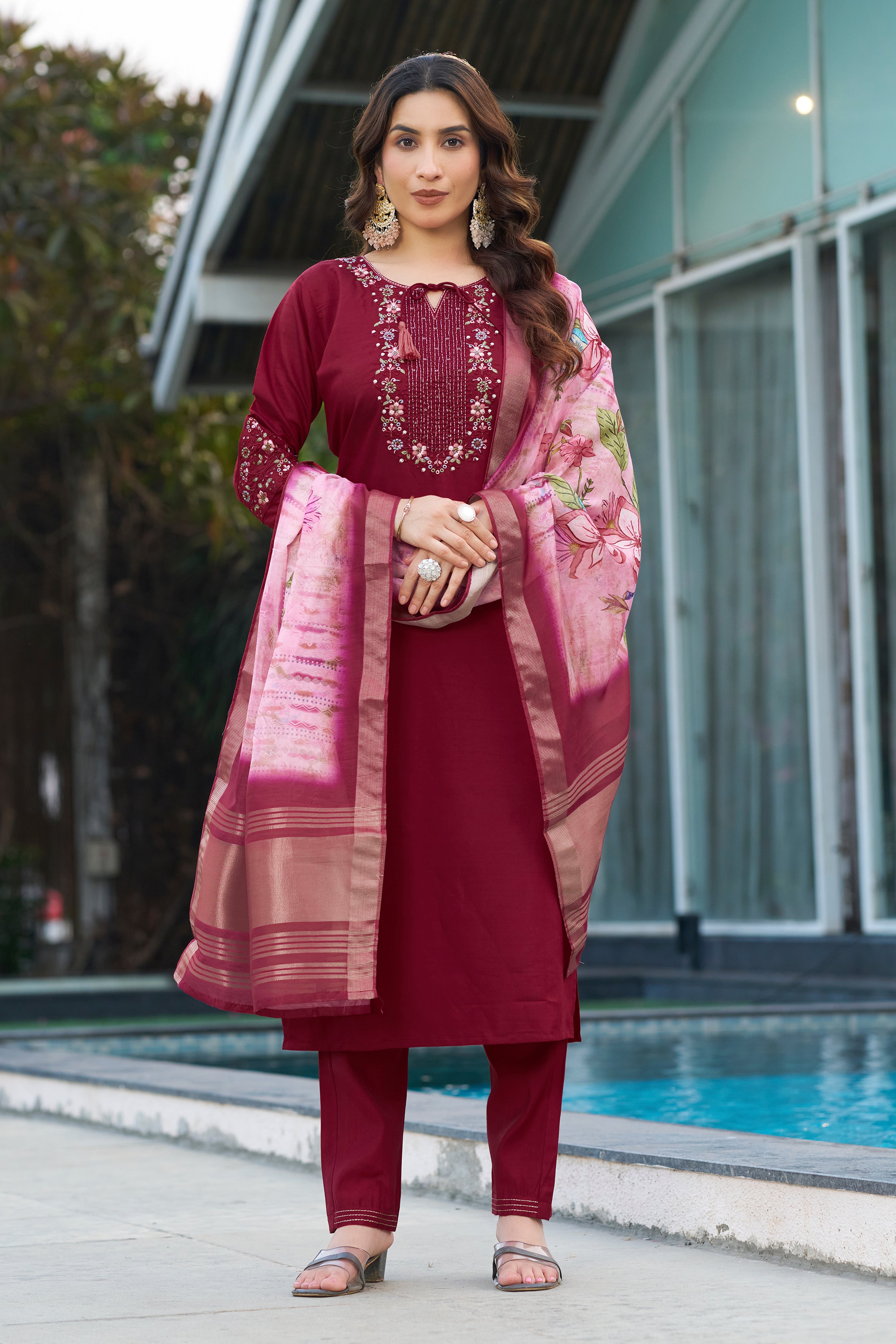 Color_maroon
