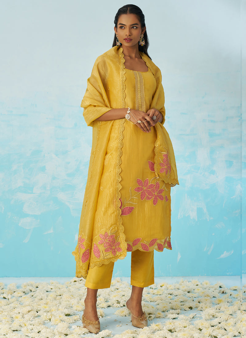 Color_yellow