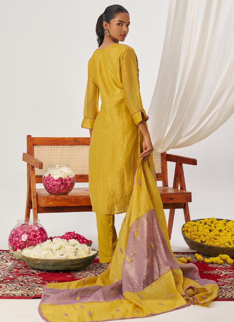 Color_Yellow