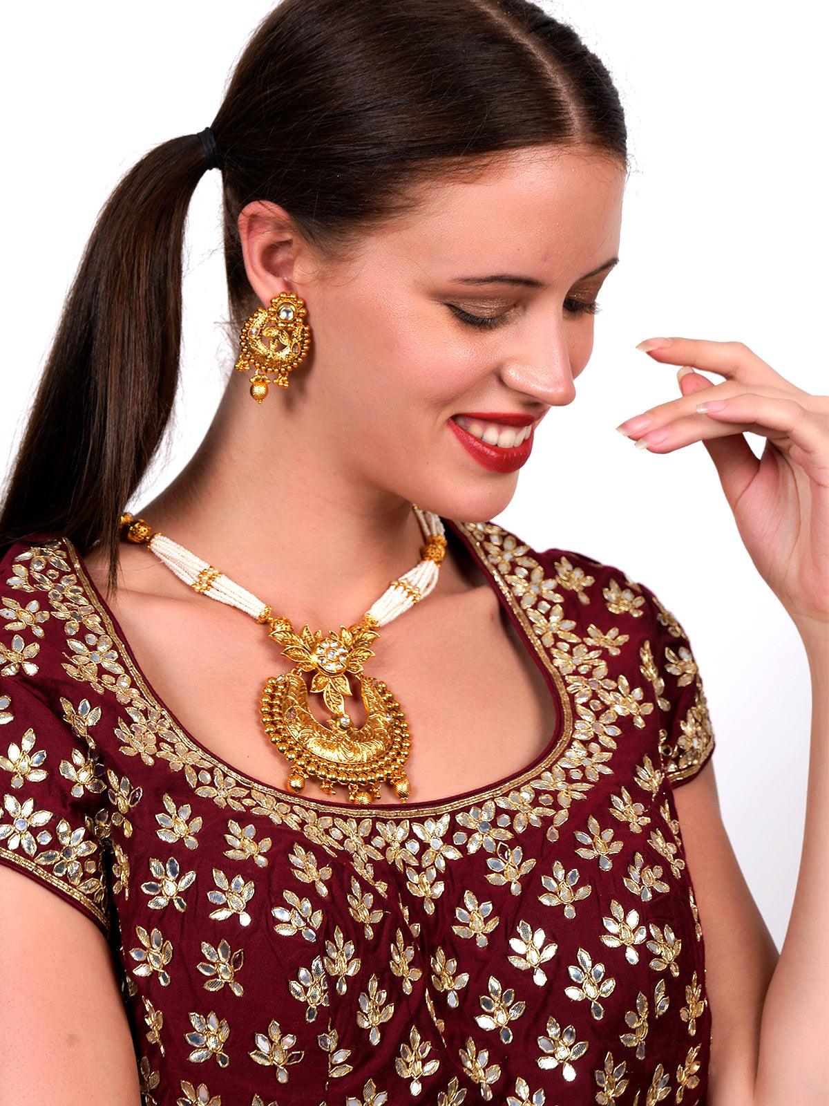 Women's Antique Dense Faux Pearl Necklace With Earring