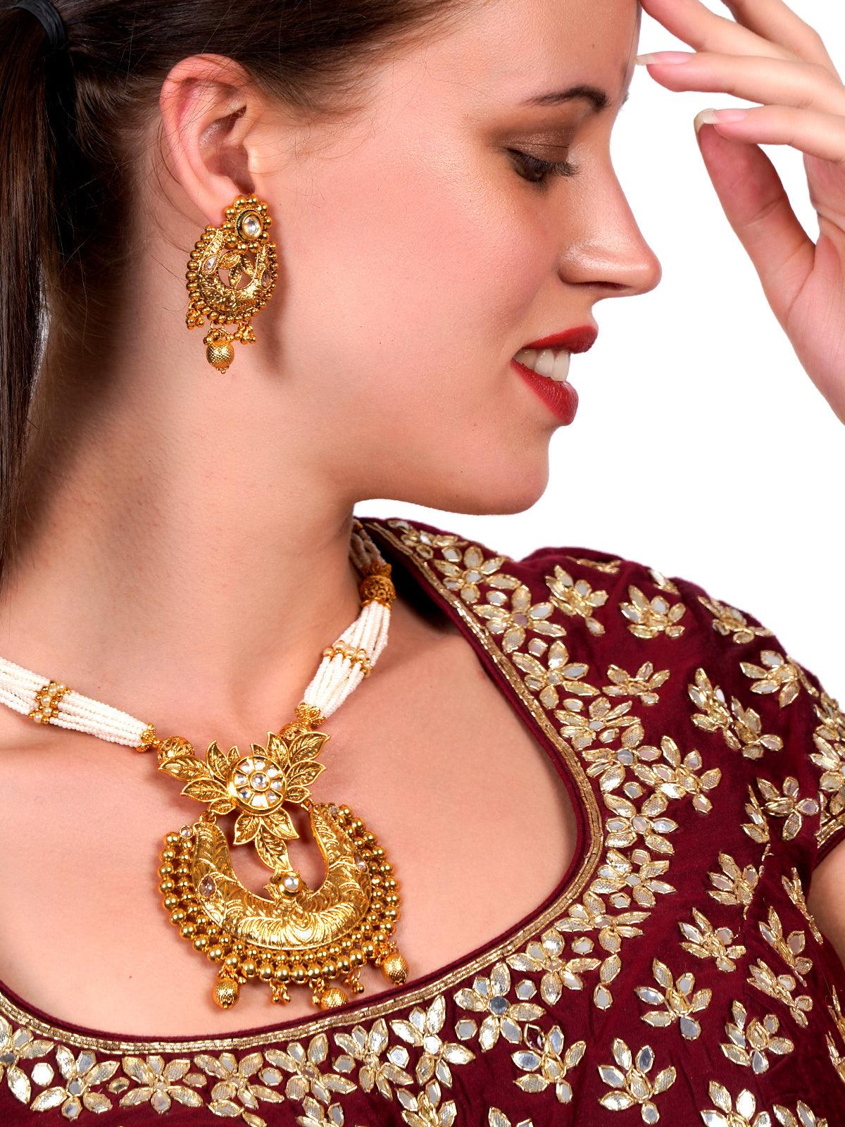 Women's Antique Dense Faux Pearl Necklace With Earring