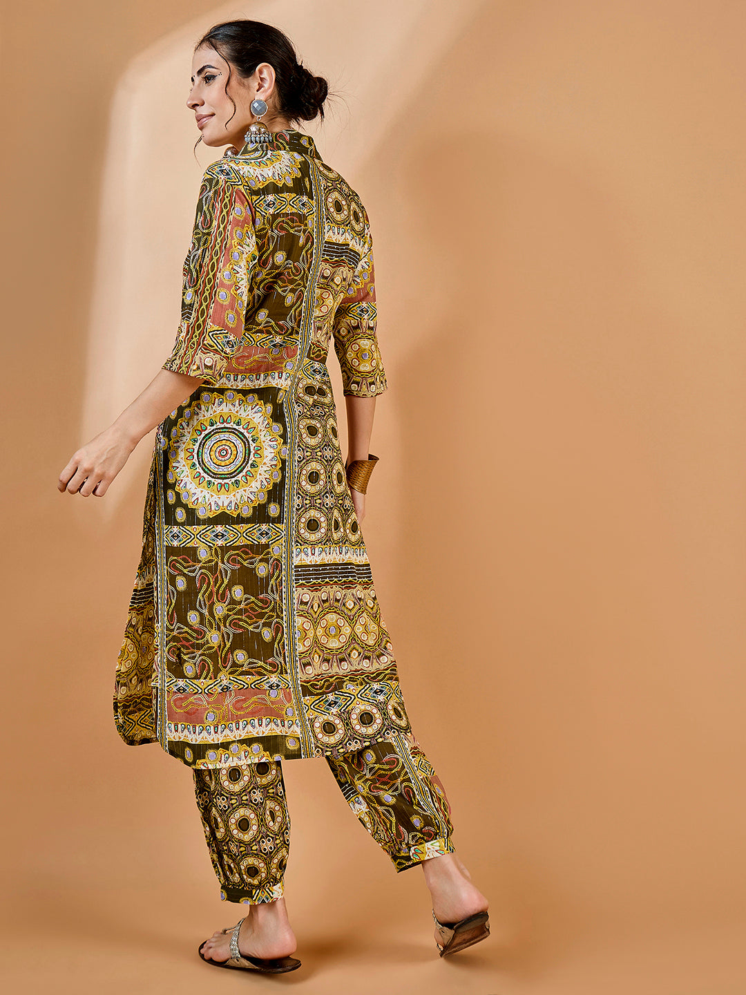Color_Brown