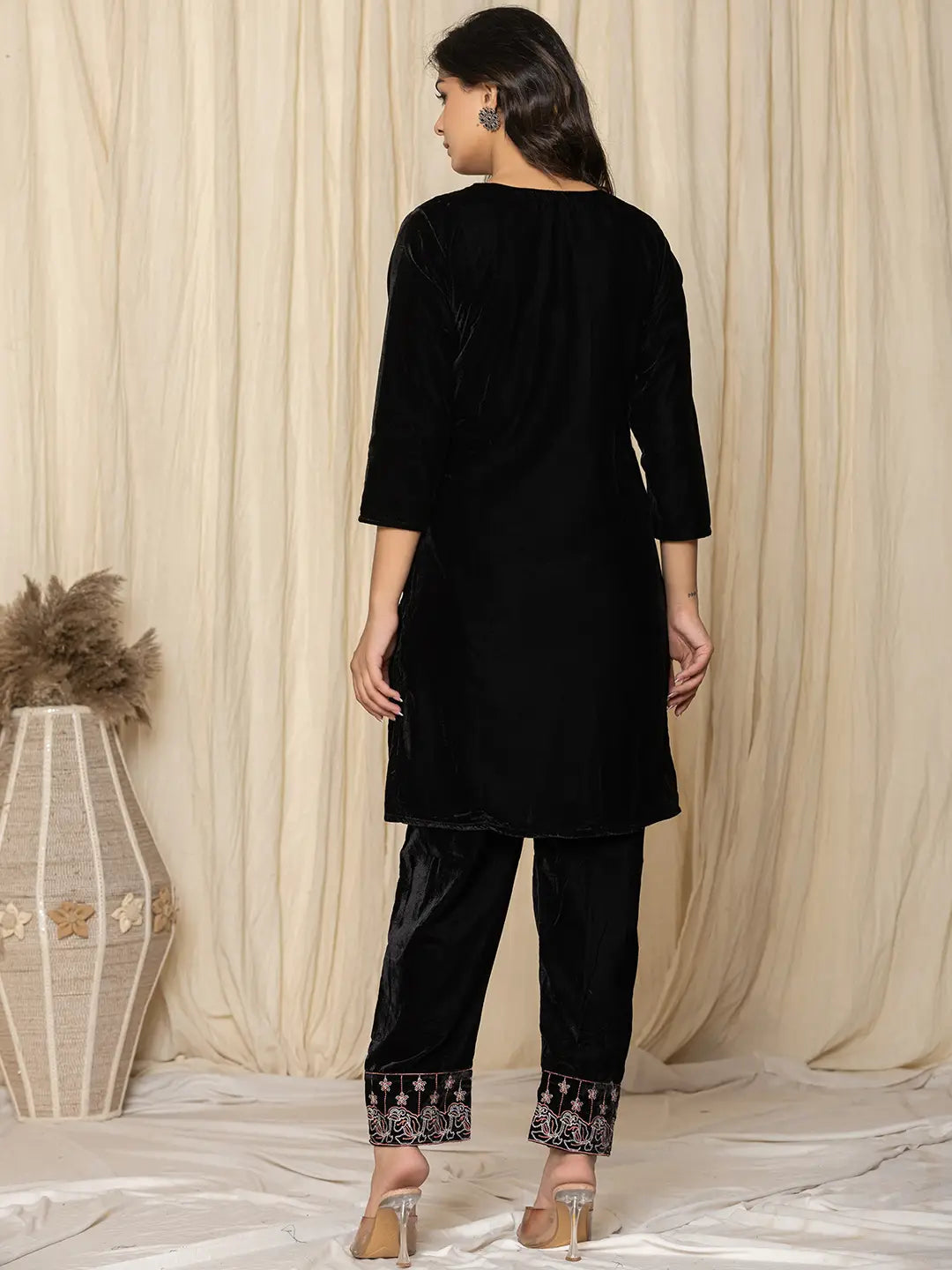 Color_Black