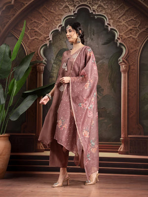 Color_Brown