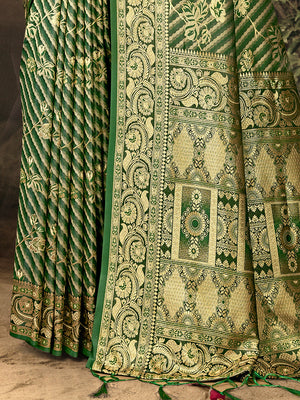 Women Green Satin Silk Saree With Un Stitched Blouse | NOZ2TOZ - Made In INDIA.