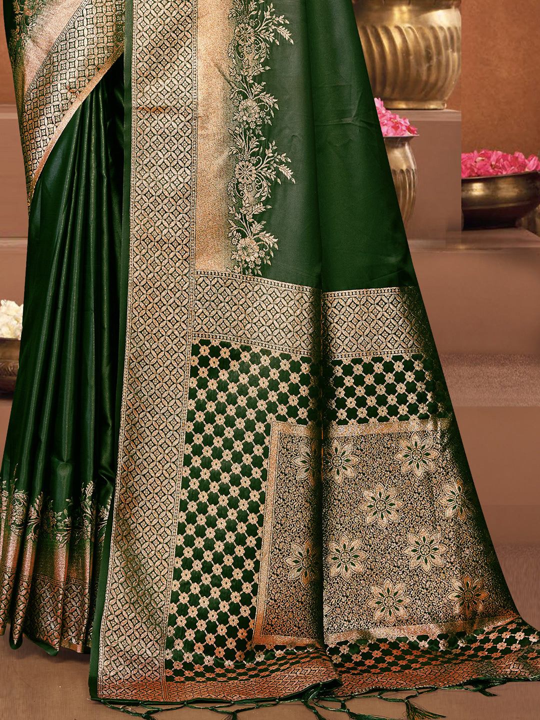 Women Green Satin Silk Saree With Un Stitched Blouse | NOZ2TOZ - Made In INDIA.