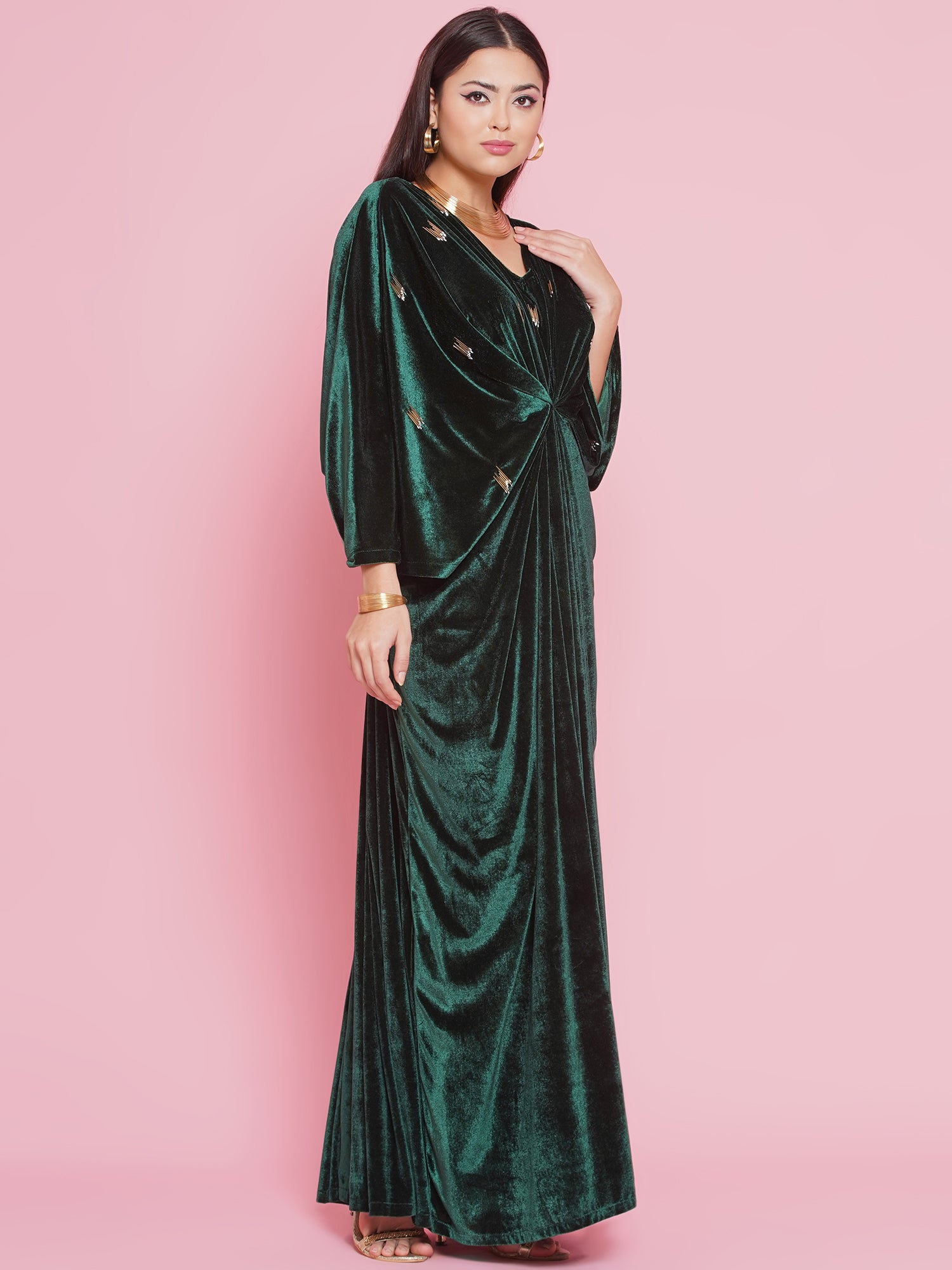 Women's Green Velvet Embroidery Dress Green / L | Trendia Global Women's Green Velvet Embroidery Dress Green / L | Trendia Global