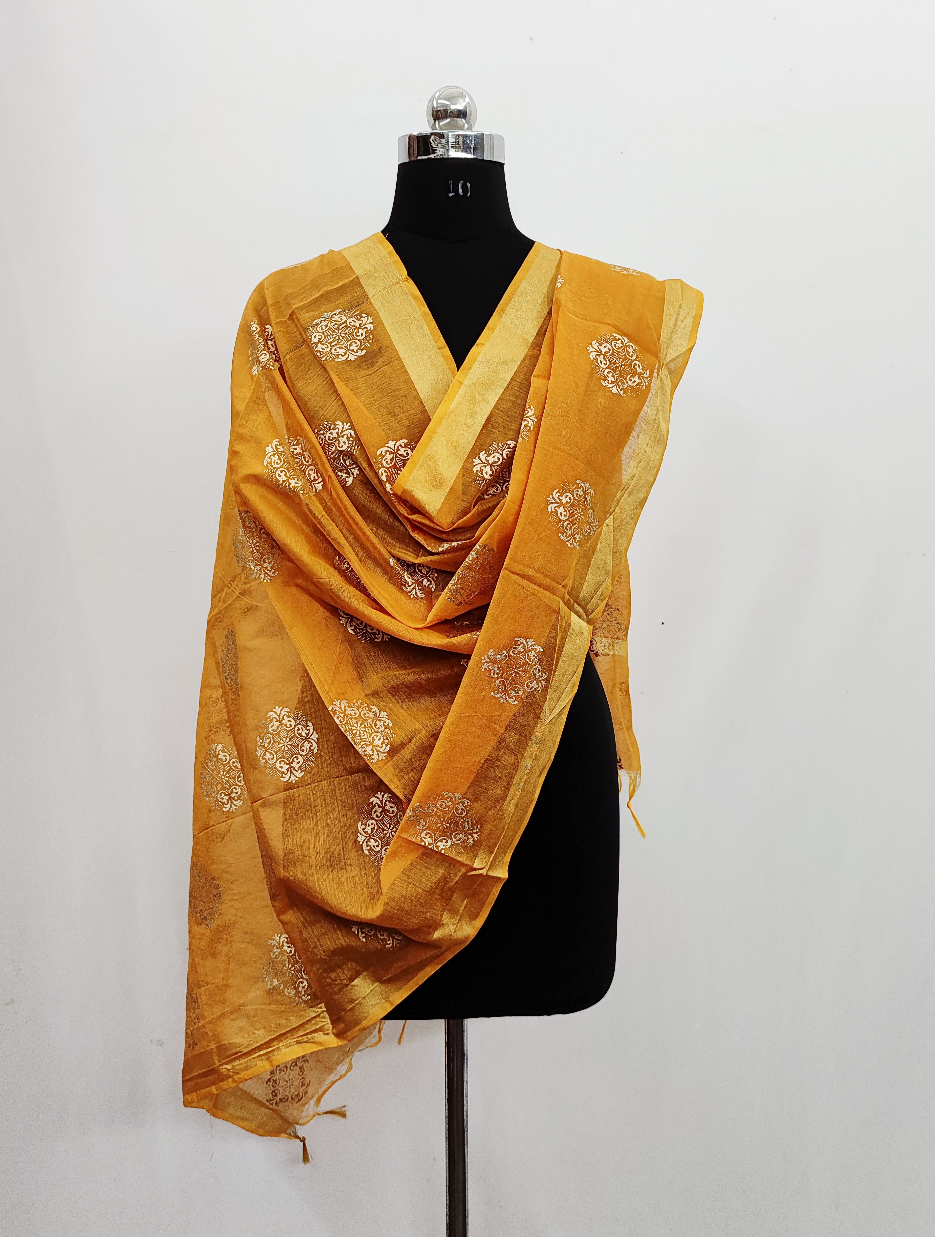 Women's Mustard Yellow Self Woven Gold Zari Paisley Design Cotton Silk Dupatta With Tassles - NIMIDHYA
