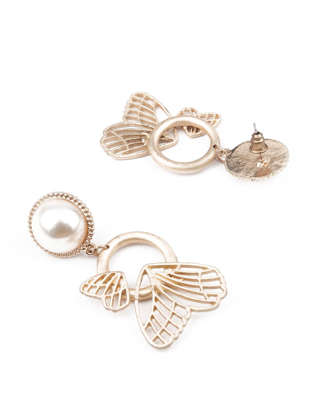 Women's Classy Gold And White Dangle Earring
