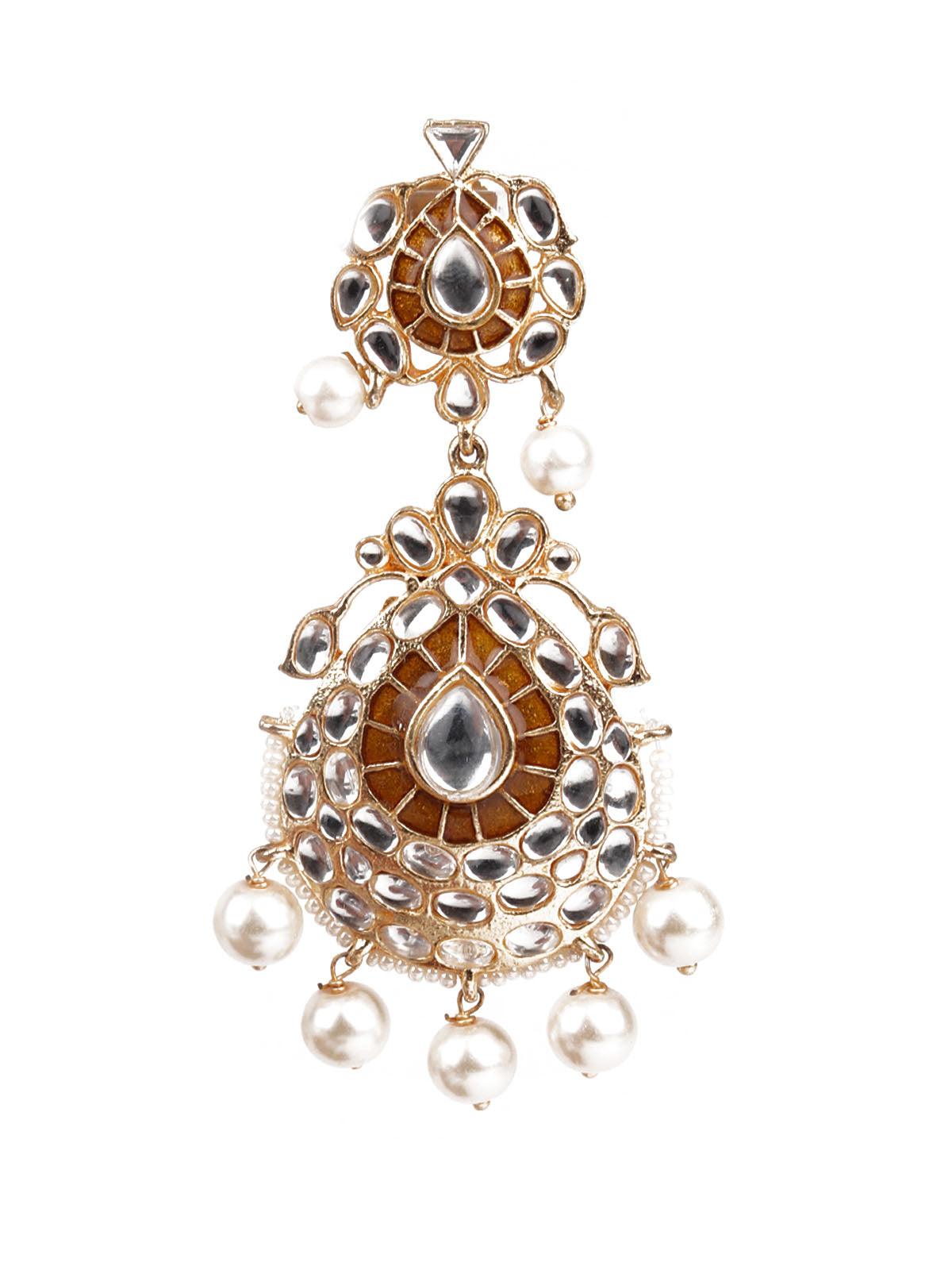 Women's Traditional Gold And White Earring