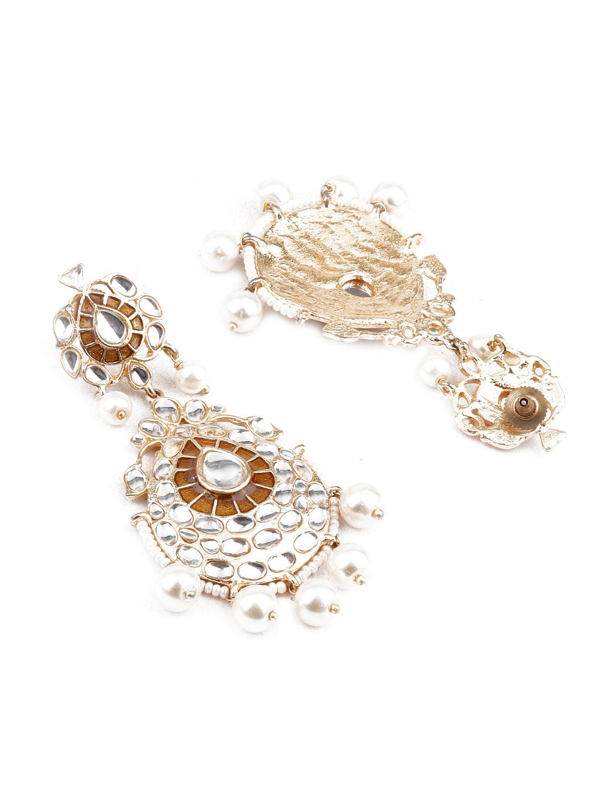 Women's Traditional Gold And White Earring