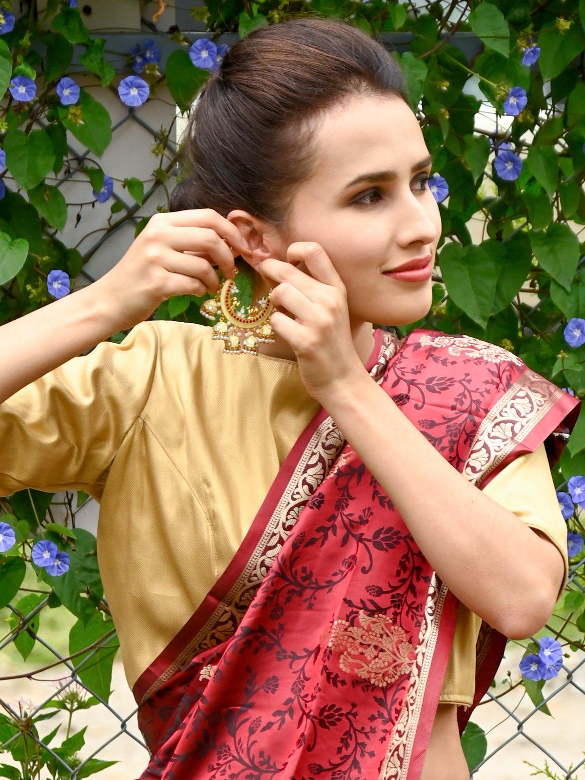 Women's Clustered Gold Tone Dangling Earring