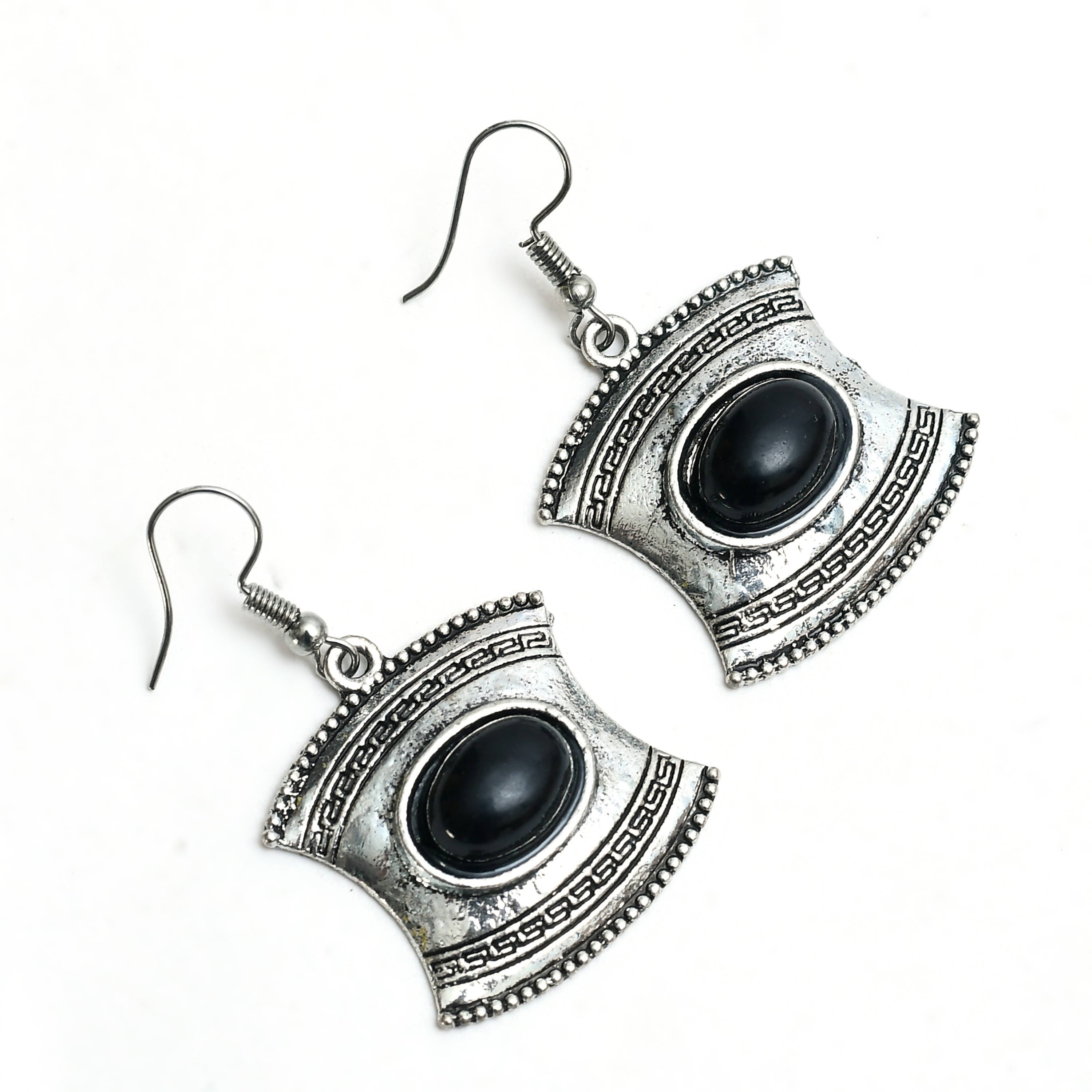 Johar Kamal Silver-Plated Black Nacklace with Ear