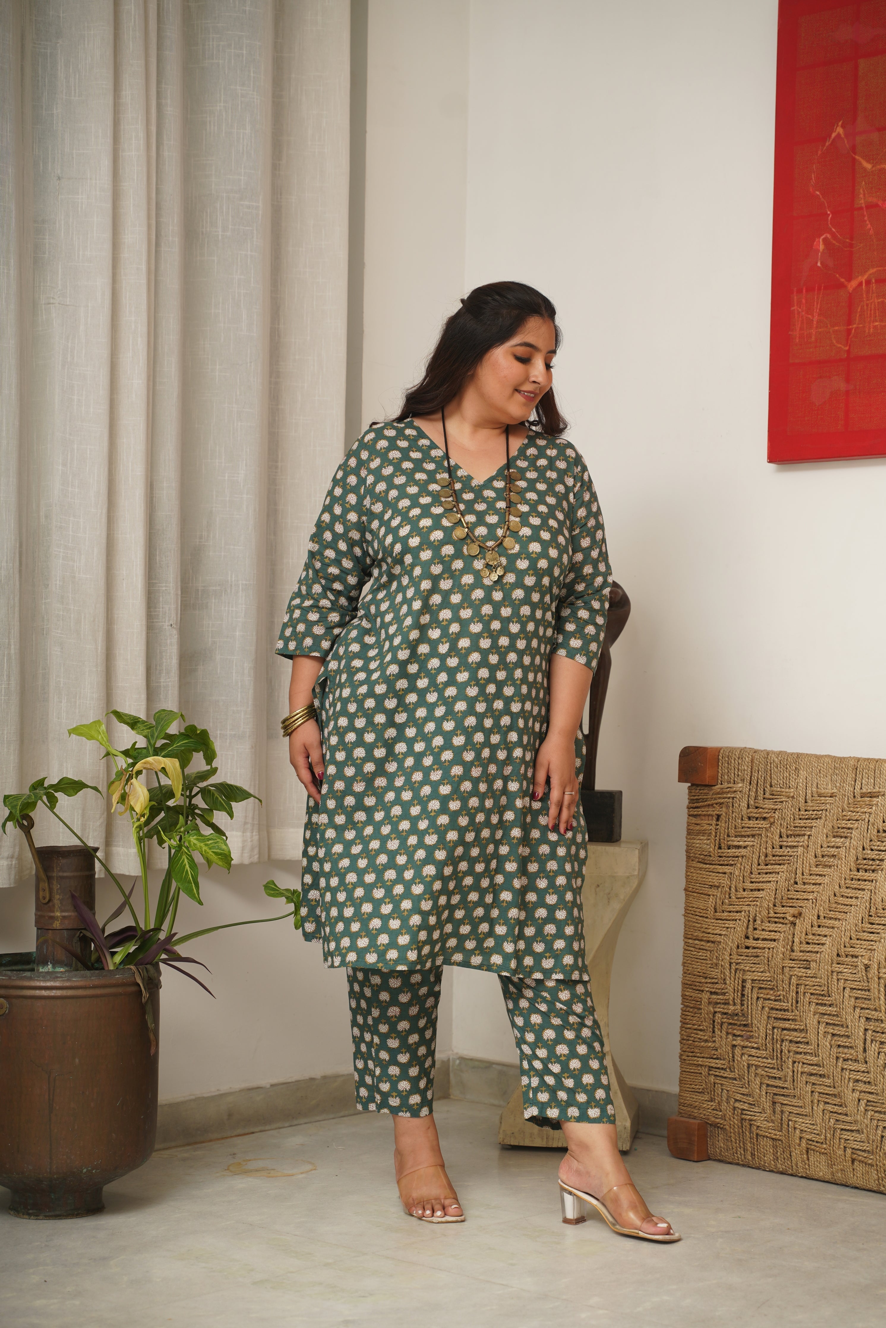 Women's Cotton Green Booti Print V Neck Co-Ord Set - Nangalia Ruchira
