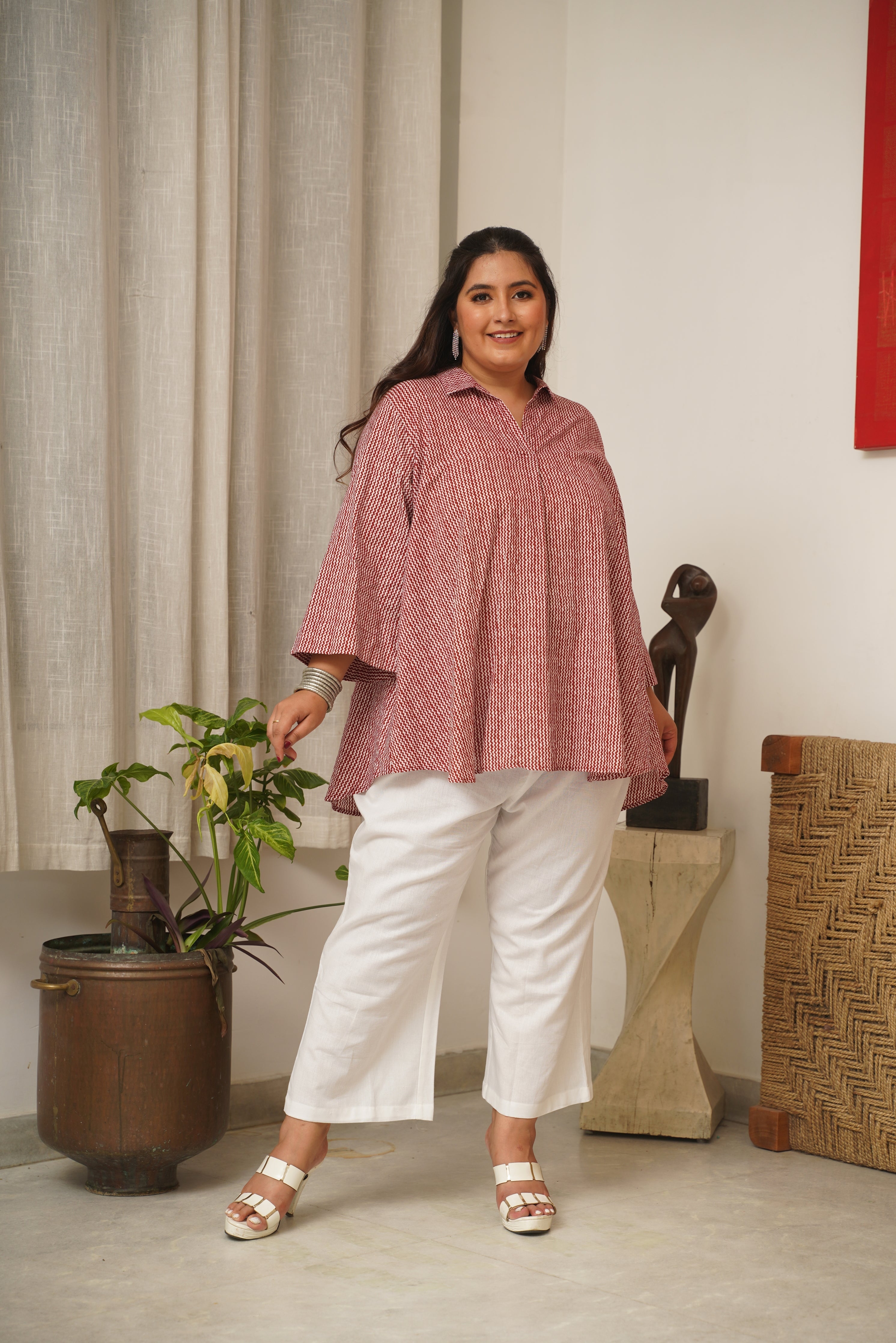 Women's Red Chevron  Anti-Fit Top And Mid-Rise Relaxed Fit Pants (Set Of 2) - Nangalia Ruchira