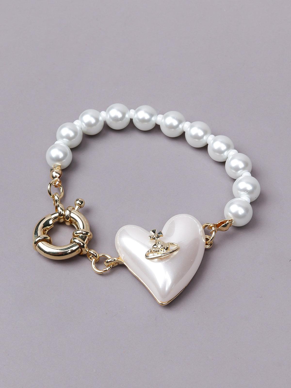 Women's Cute Pearl Embellished With A Heart Bracele