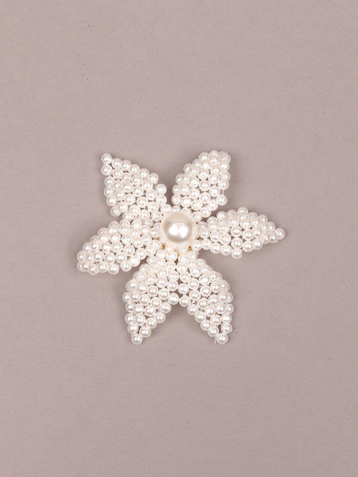 Women's Cute White Flower Beaded Statement Earring