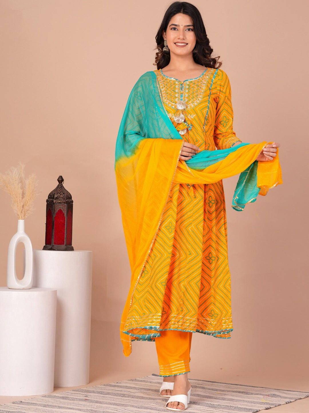 Women's Bandhani Printed Regular Kurta With Palazzos & Dupatta - Taantav