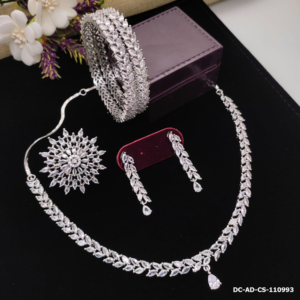 Color_Silver