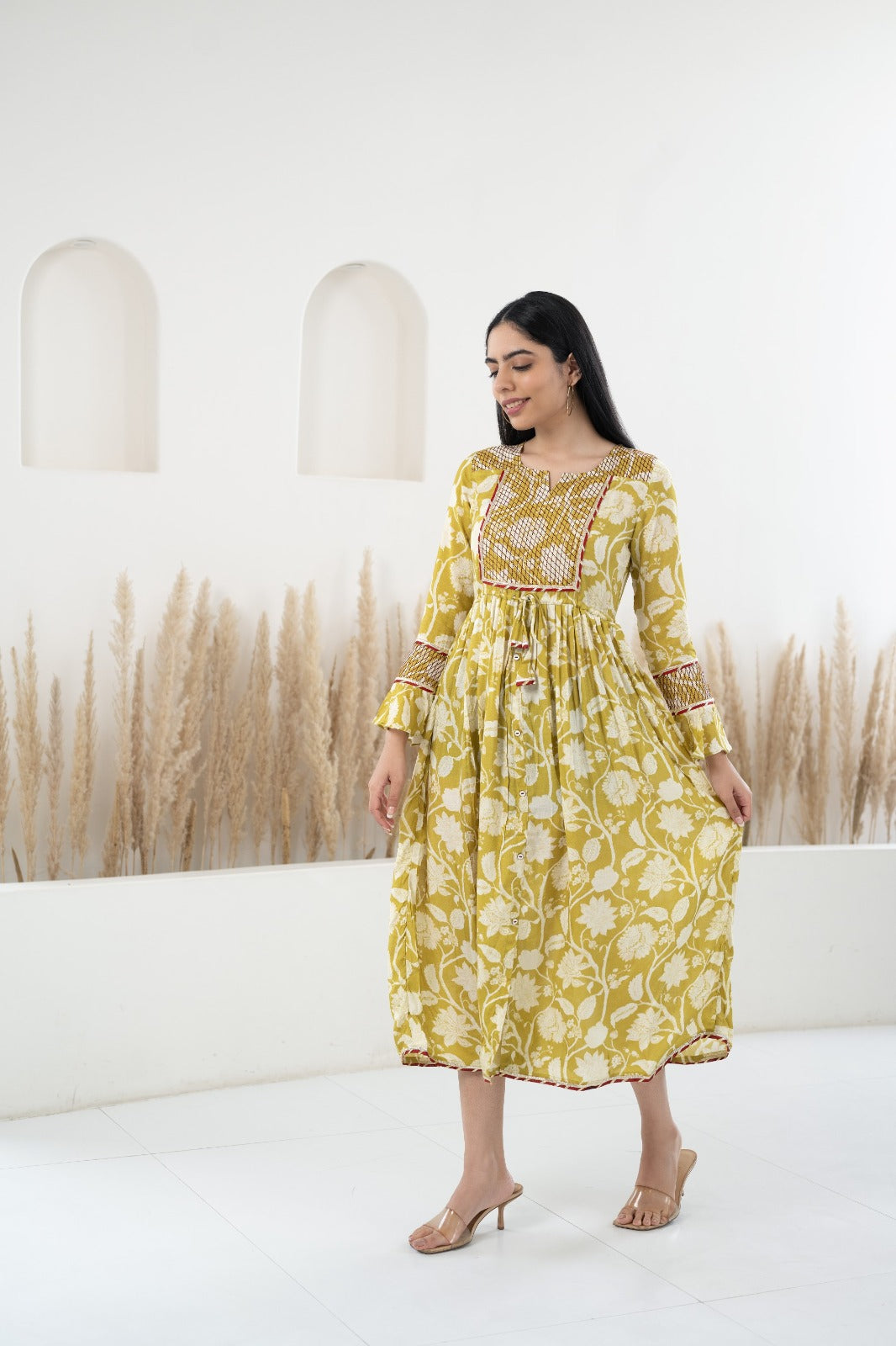 Women’s Yellow Printed Traditional Dress by Myshka- 1 pc set