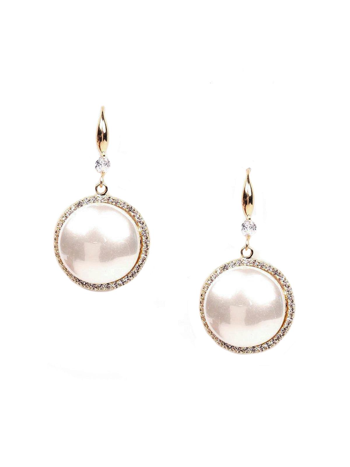 Women's Delicate Pearl Studded Earrin