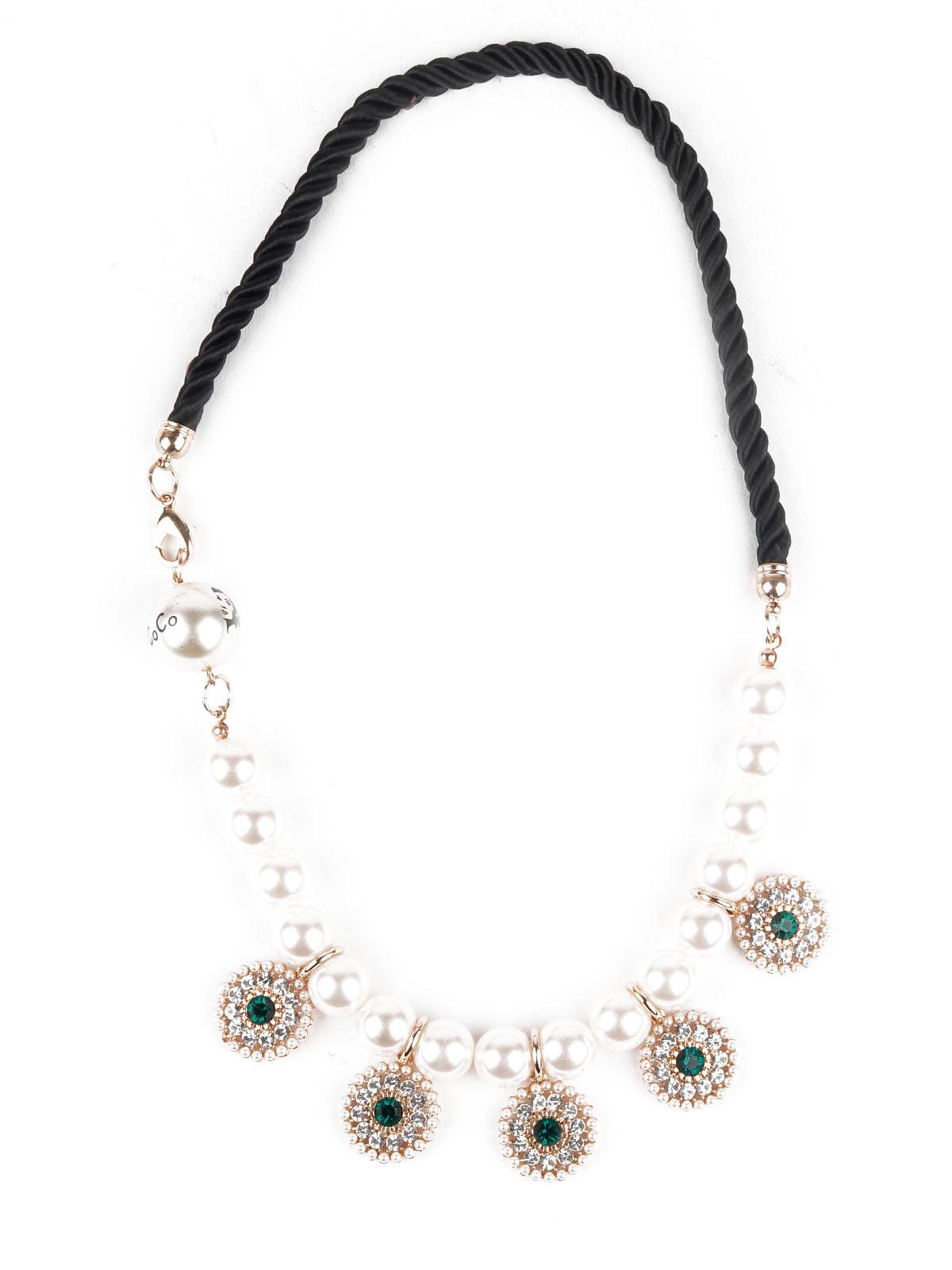 Women's Delicate Pearls Choker Neckpiec