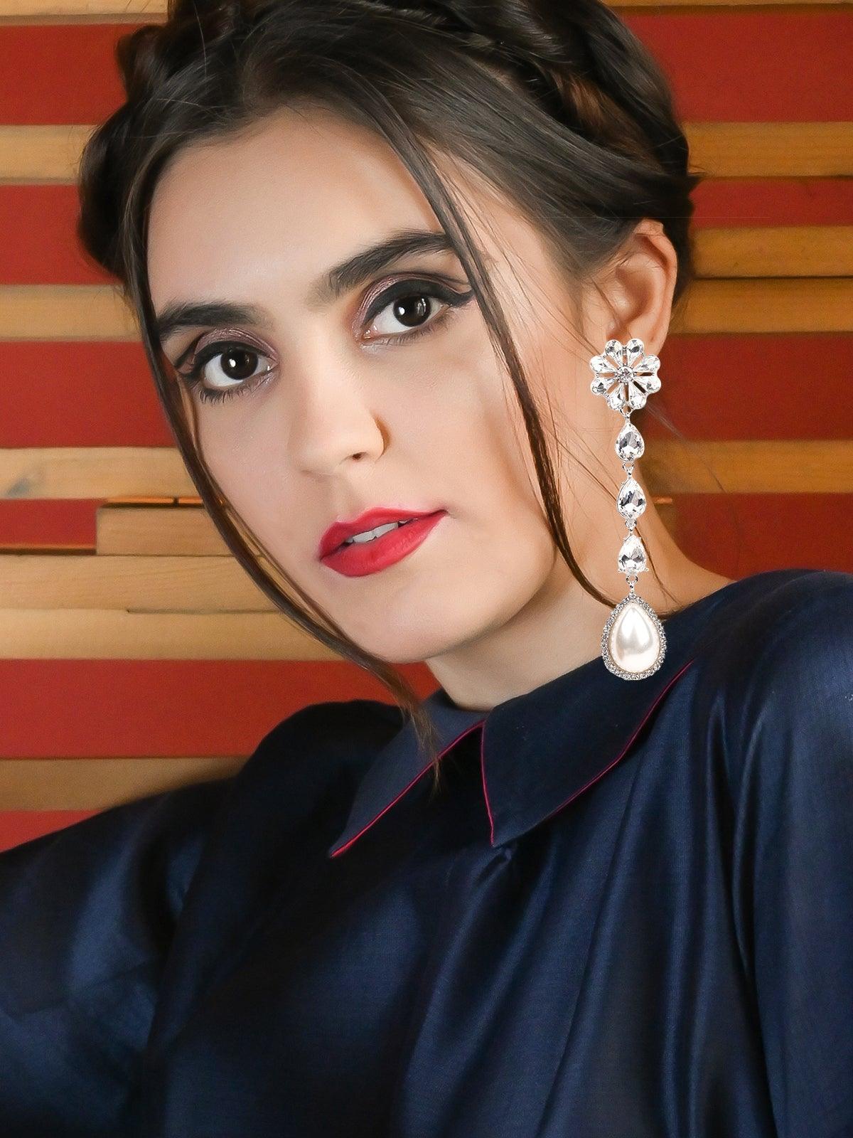 Women's Elegant Crystal And Pearl Drop Earring
