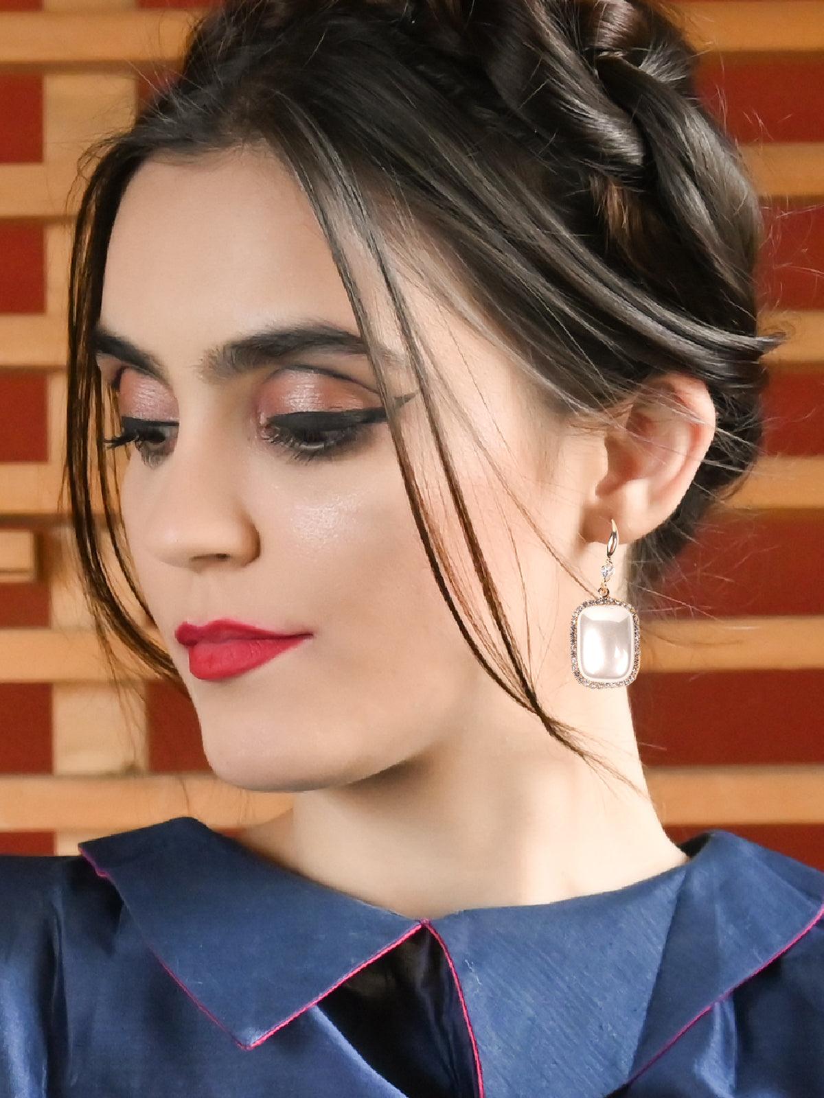 Women's Elegant Crystal Stone Drop Earrings -Gol