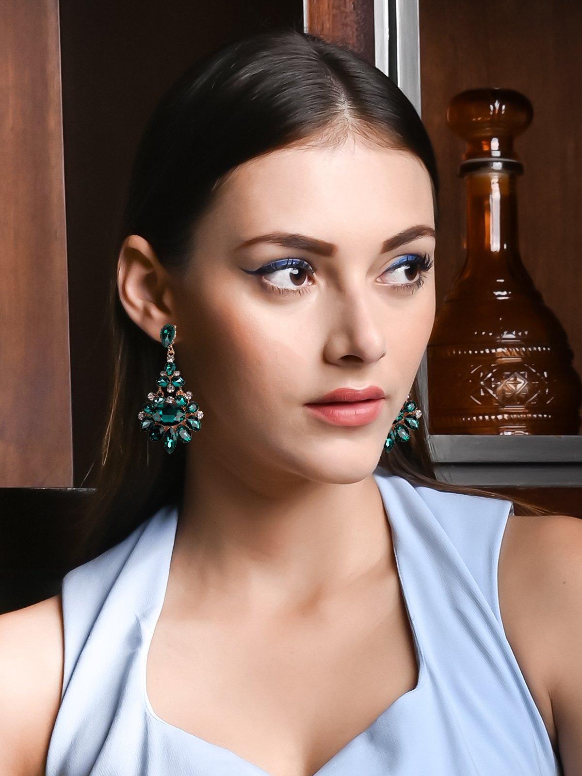 Women's Exquisite Emerald Drop Earring