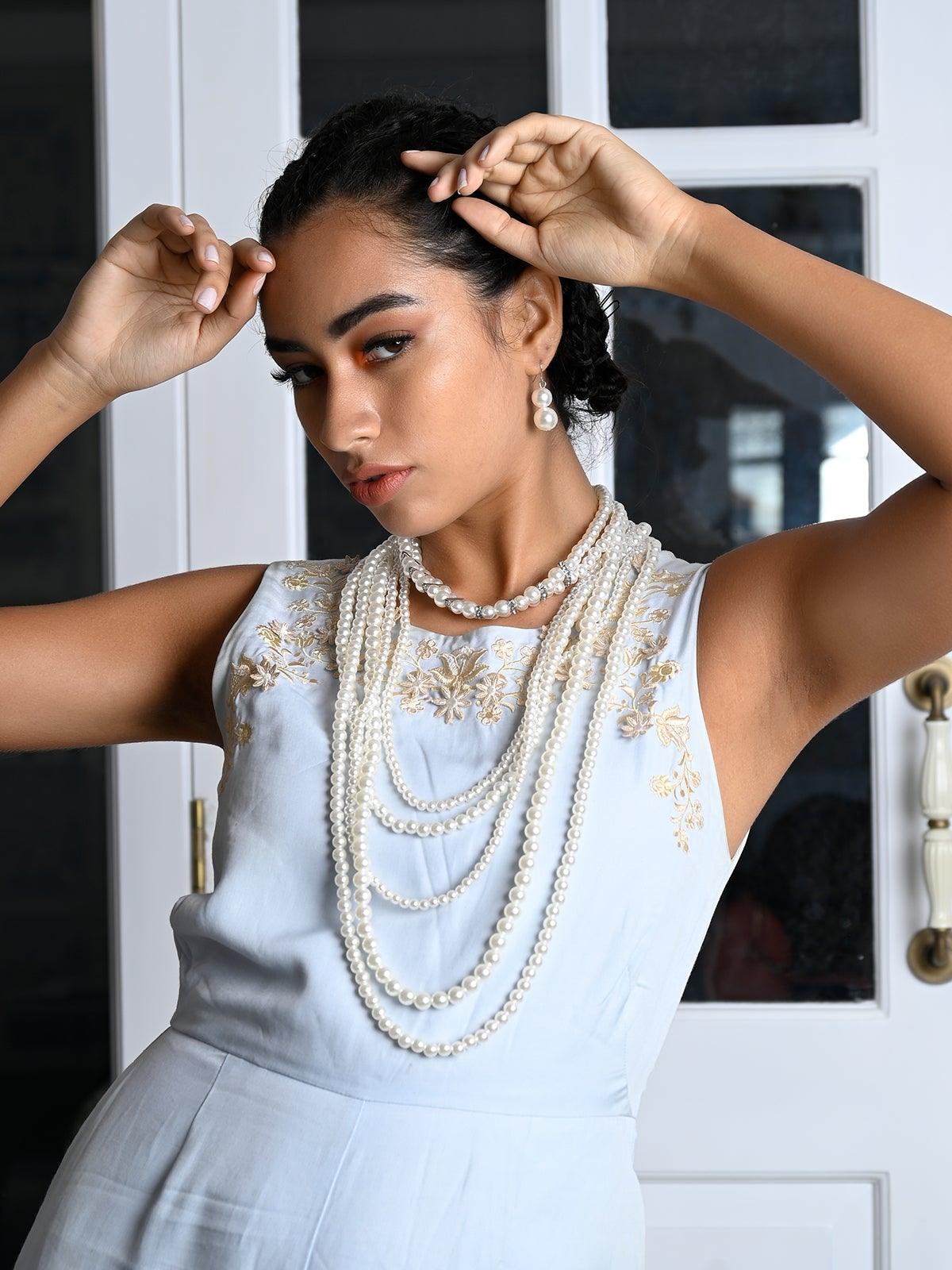 Women's Exquisite Long Overlapping Pearl Necklac