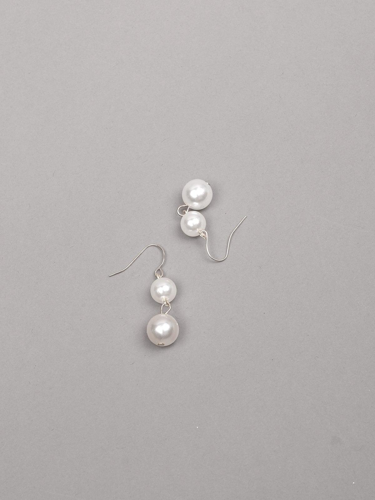 Women's Exquisite Long Overlapping Pearl Necklac