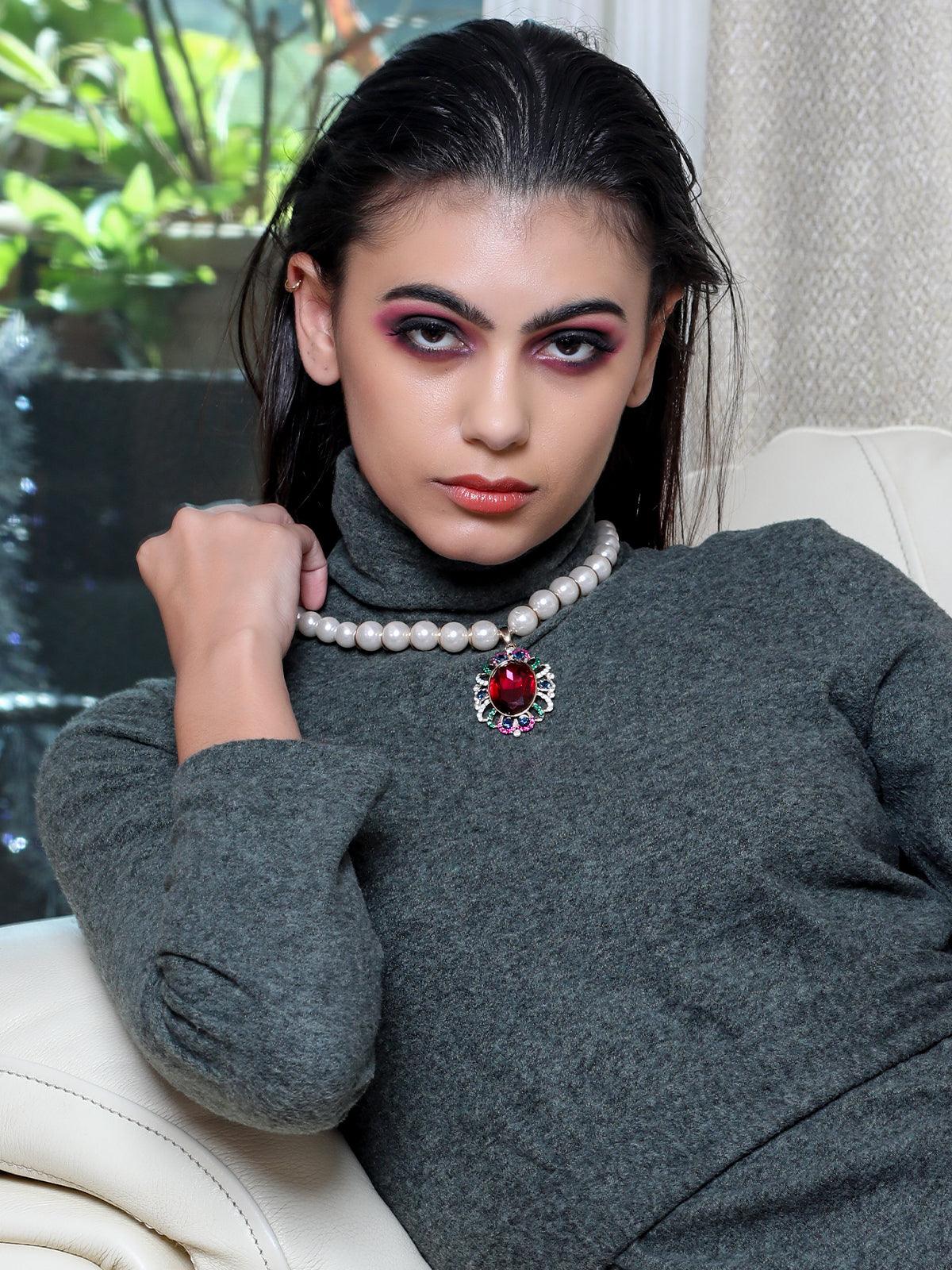Women's Exquisite Pearl Pendant Necklac
