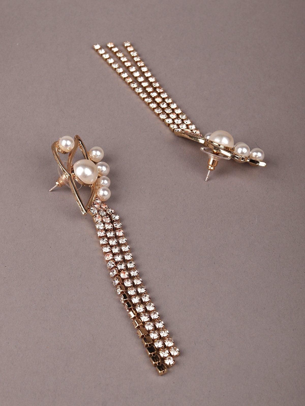Women's Eye Shaped Moti Tassel Dash Earring