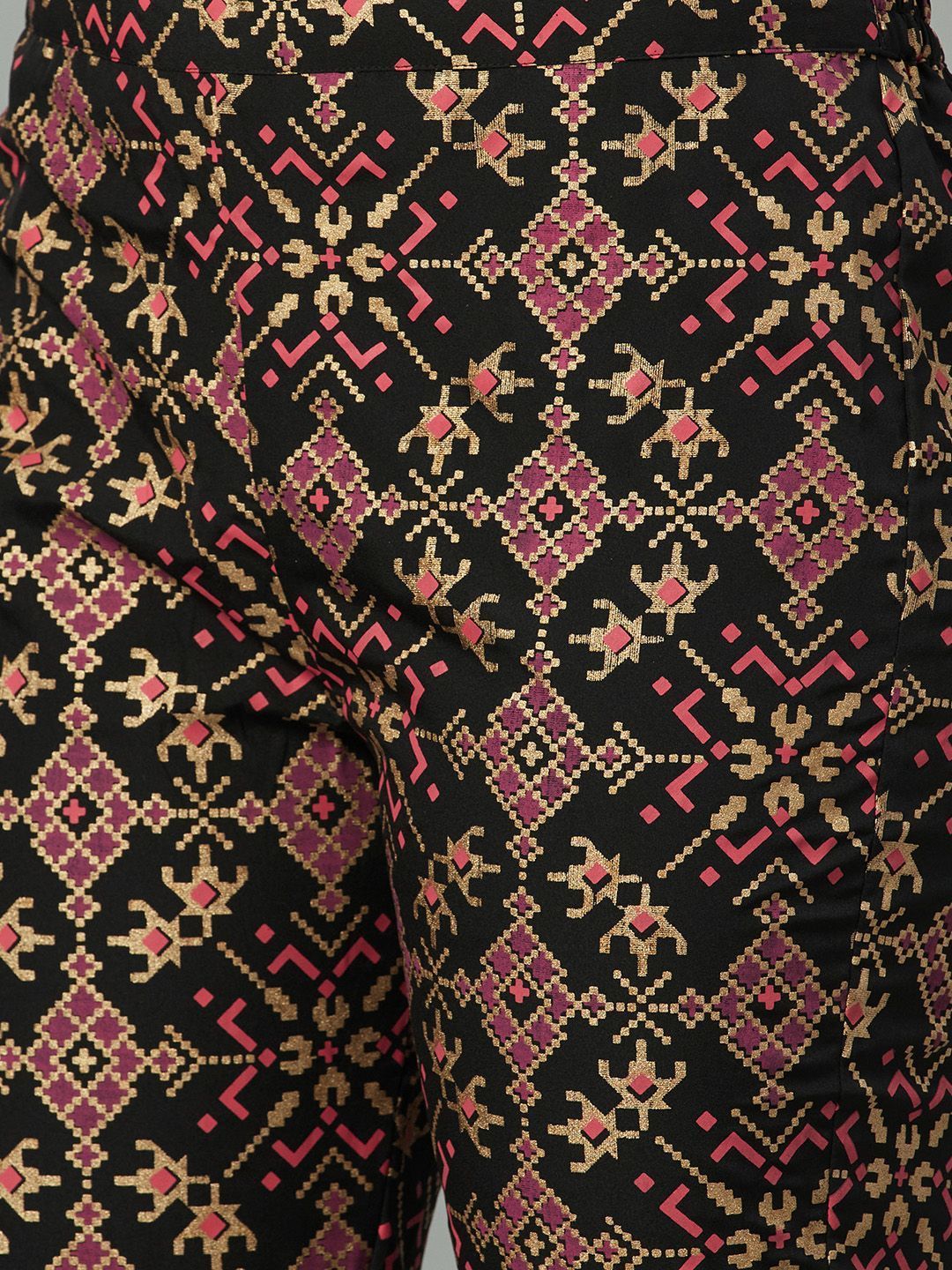 Color_Black