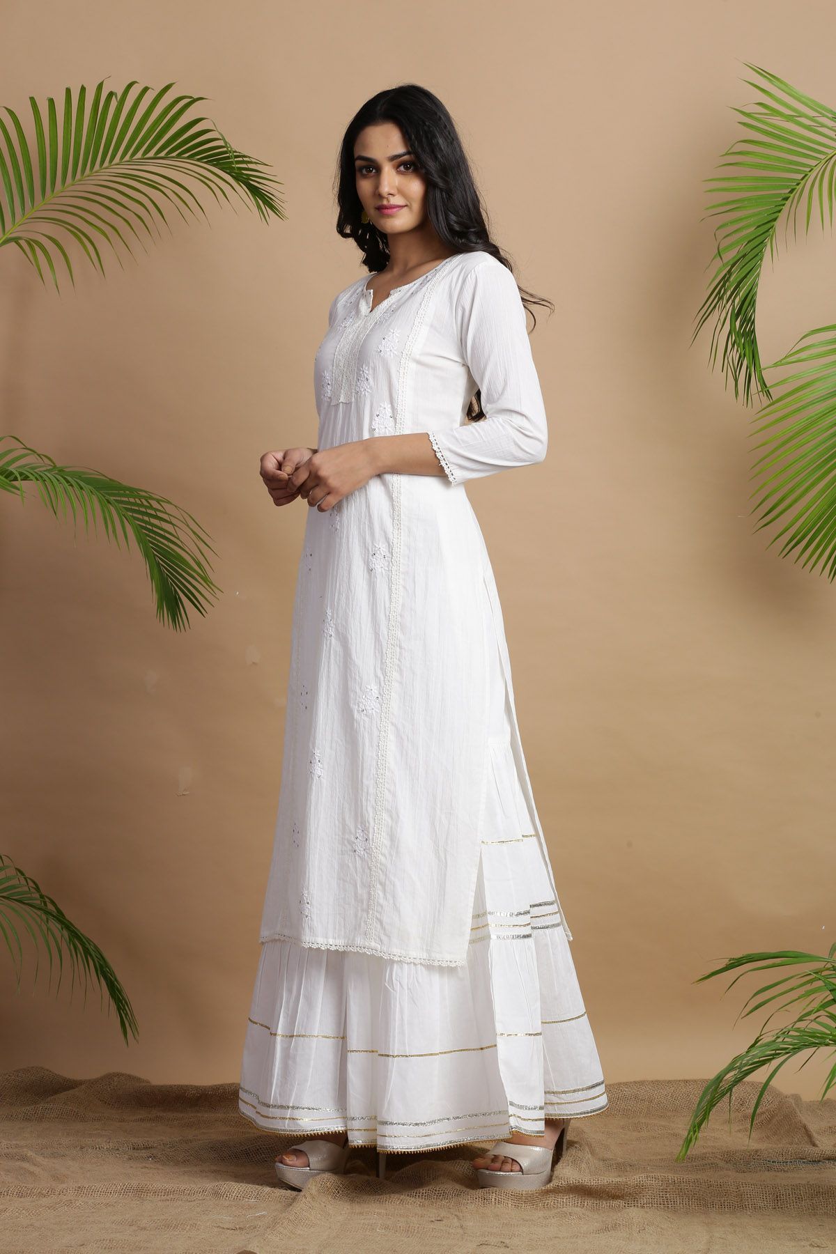 Women's Offwhite Cotton Voile Embroidered Straight Kurta